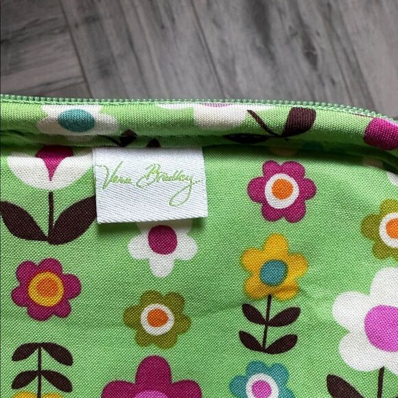 Vera Bradley Green Floral Tech Sleeve - Picture 2 of 6